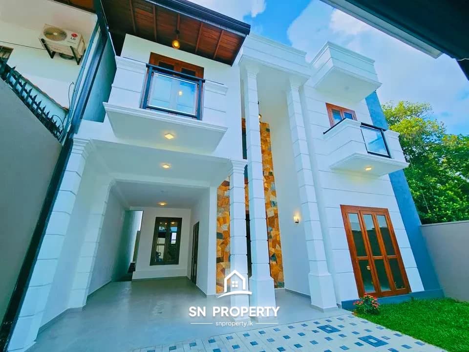 🏡 Super Luxury 2-Storey House with Rooftop – For Sale in Boralesgamuwa, photo 1 of 20