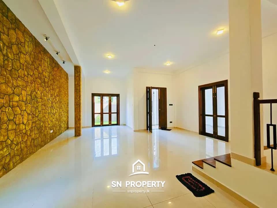🏡 Super Luxury 2-Storey House with Rooftop – For Sale in Boralesgamuwa, photo 8 of 20