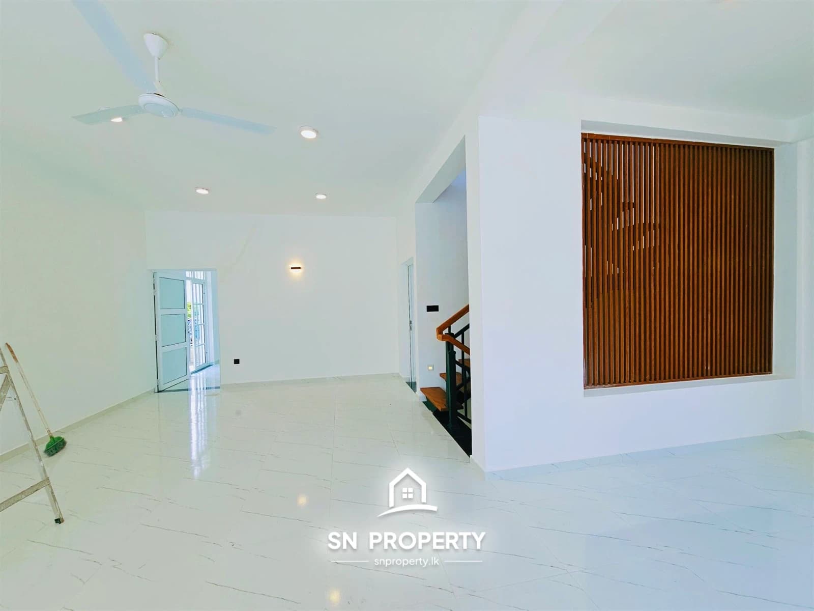 🏡✨ Architecturally Designed Luxury 3-Storey Residence for Sale – Kesbawa, Banda, photo 13 of 20