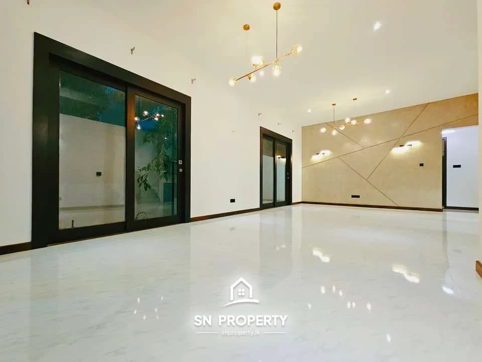 Thalawathugoda – Brand New 3 Storied House, photo 16 of 20