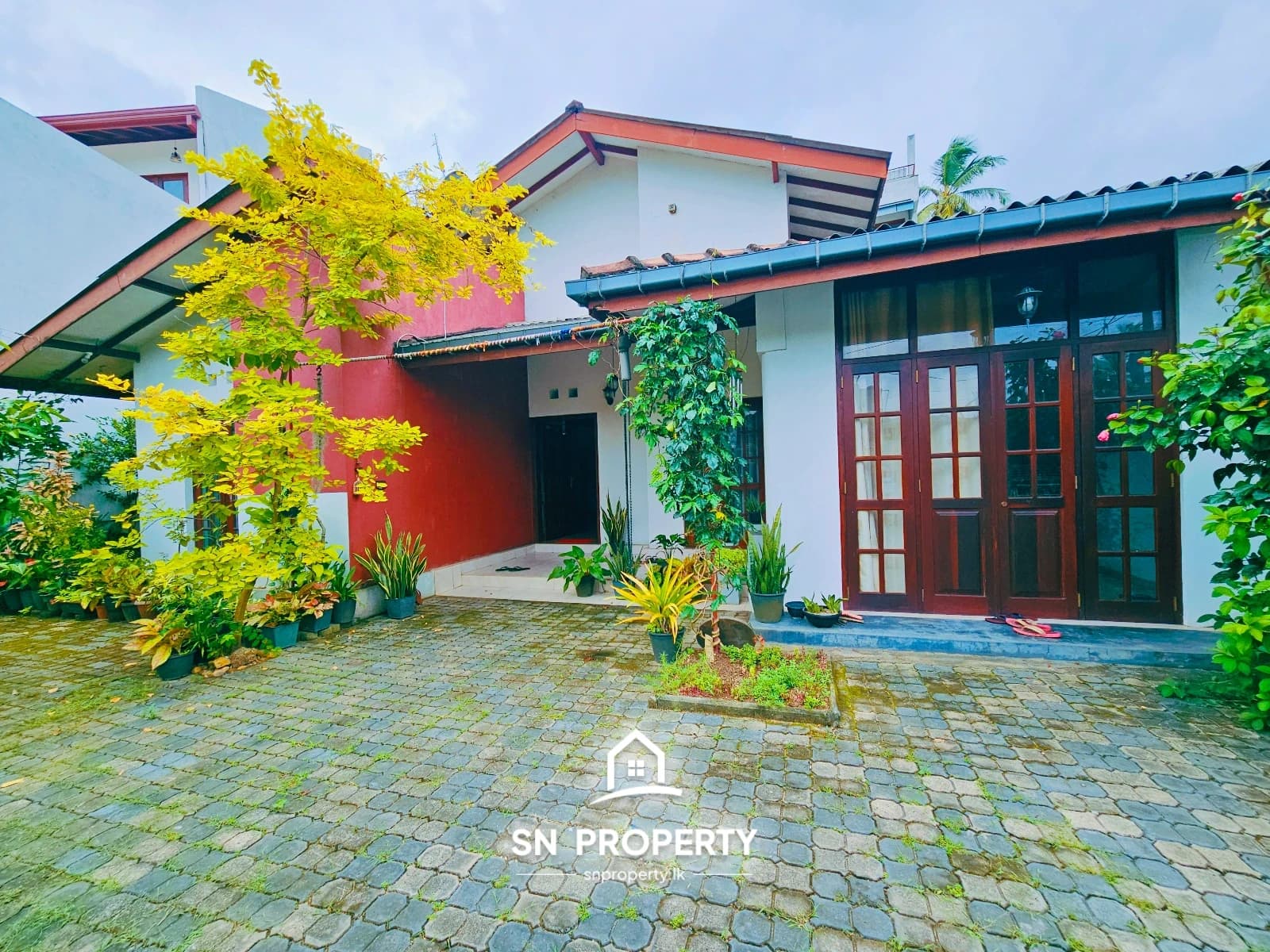 Luxury Brand-New Modern House for Sale – Pothuarawa Malabe, photo 1 of 19