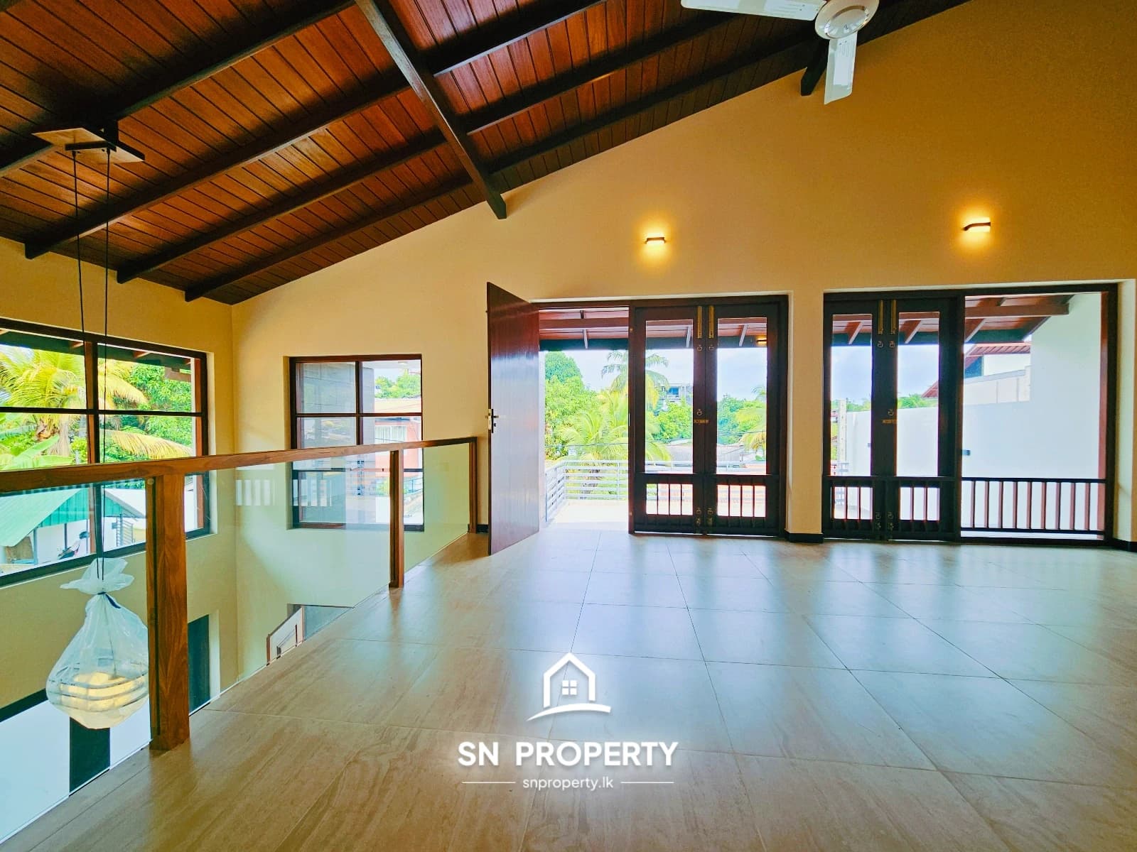 TWO-STOREY LUXURY HOME IN PRIME BATTARAMULLA, photo 13 of 20