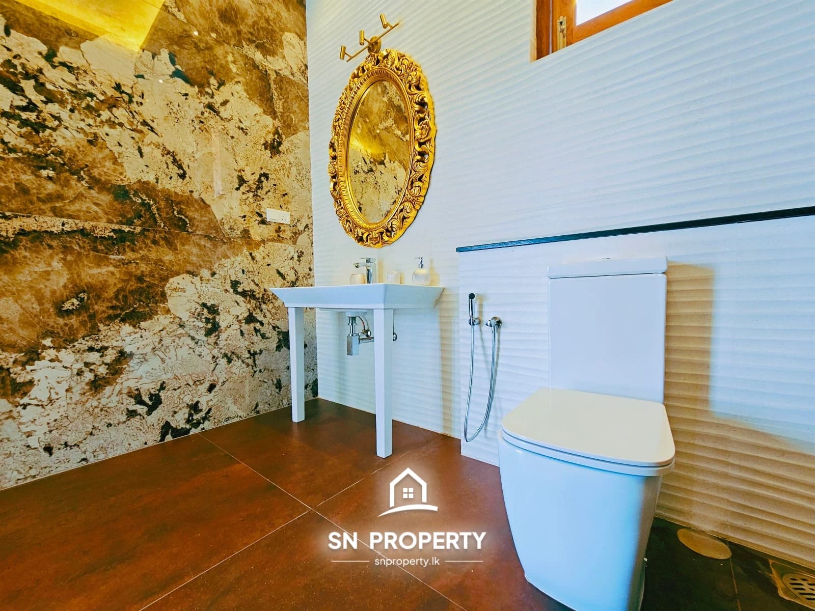 luxury Residence, designed 3 Storied House, Battaramulla, photo 14 of 20