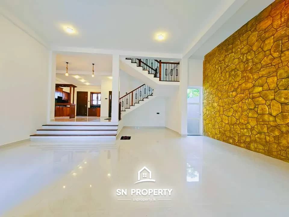 🏡 Super Luxury 2-Storey House with Rooftop – For Sale in Boralesgamuwa, photo 4 of 20