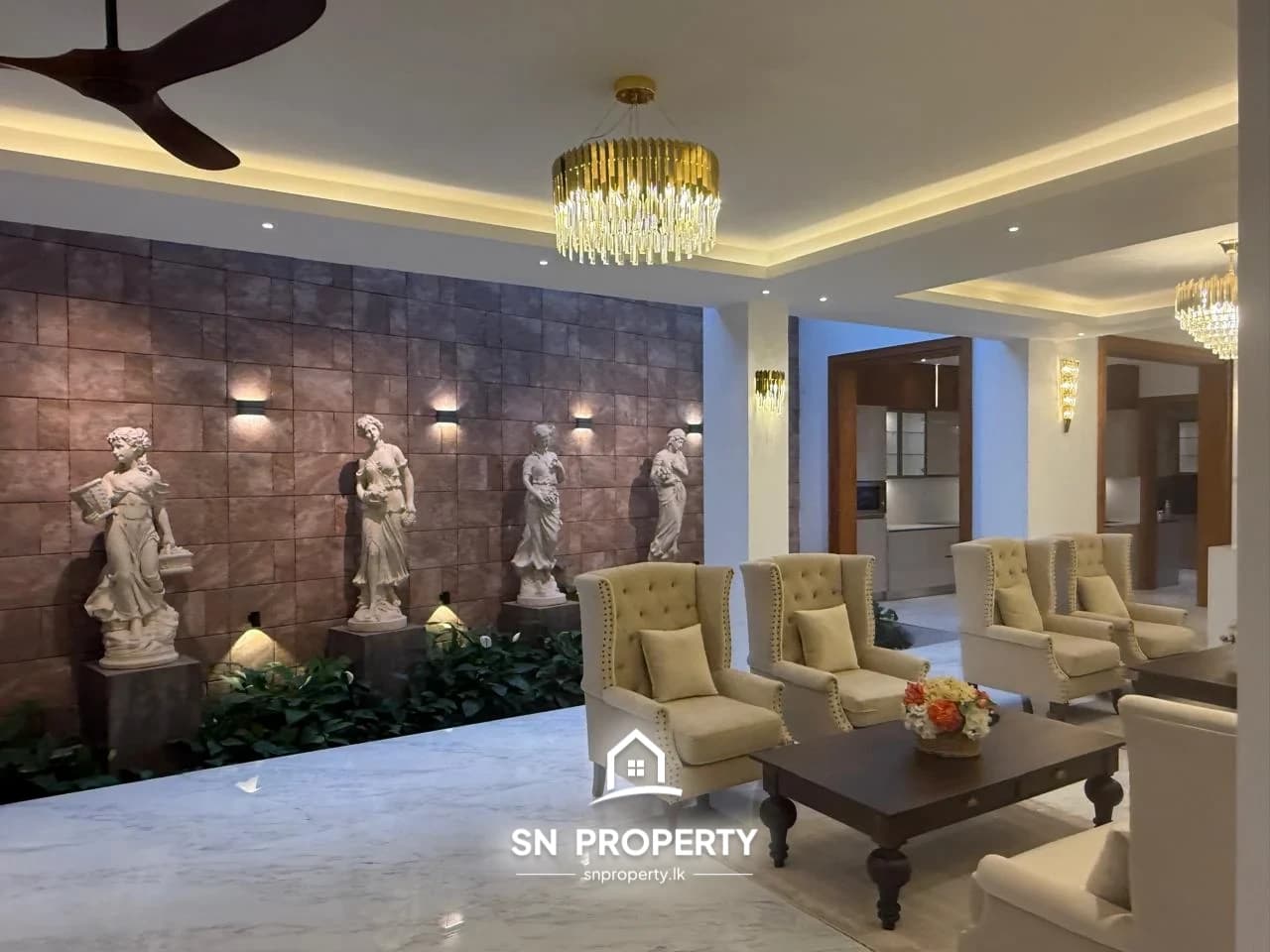 luxury Residence, designed 3 Storied House, Battaramulla, photo 5 of 20