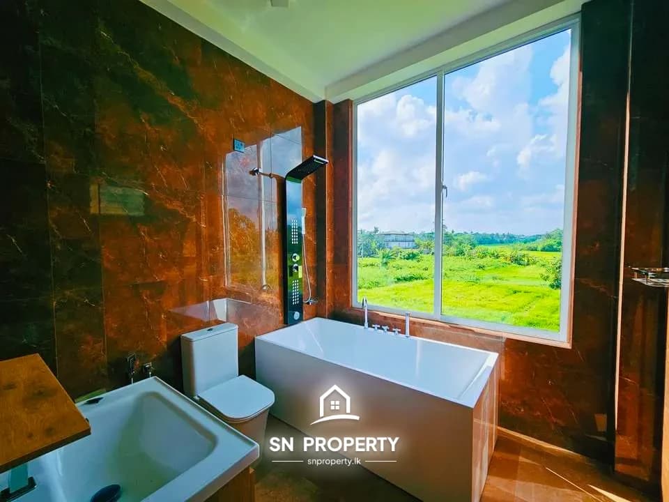 🏡 Super Luxury 2-Storey House with Rooftop – For Sale in Boralesgamuwa, photo 20 of 20