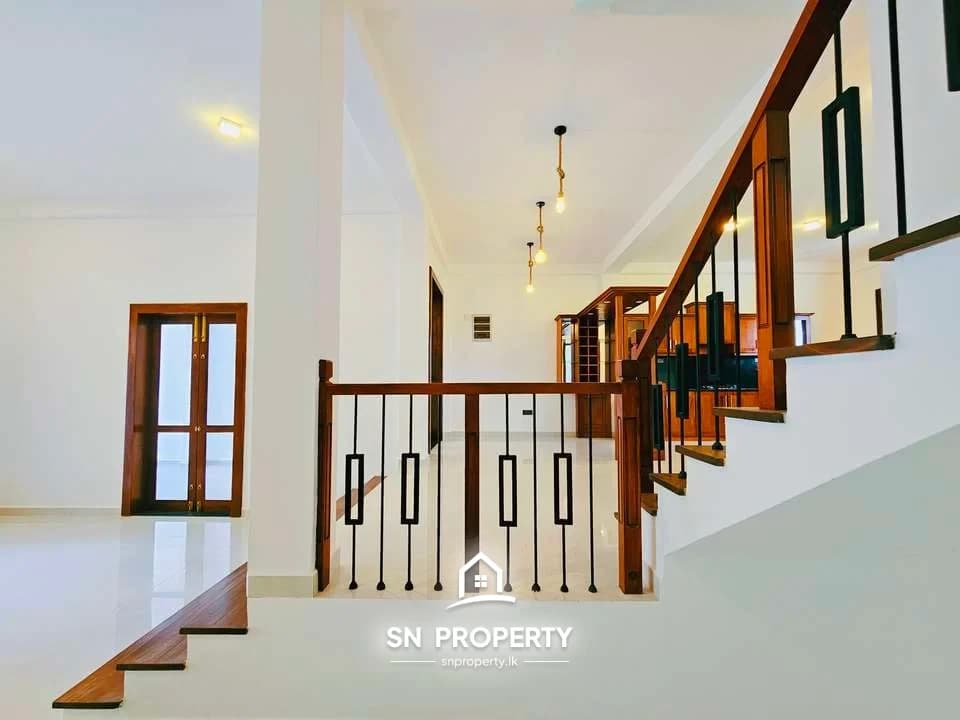 🏡 Super Luxury 2-Storey House with Rooftop – For Sale in Boralesgamuwa, photo 7 of 20