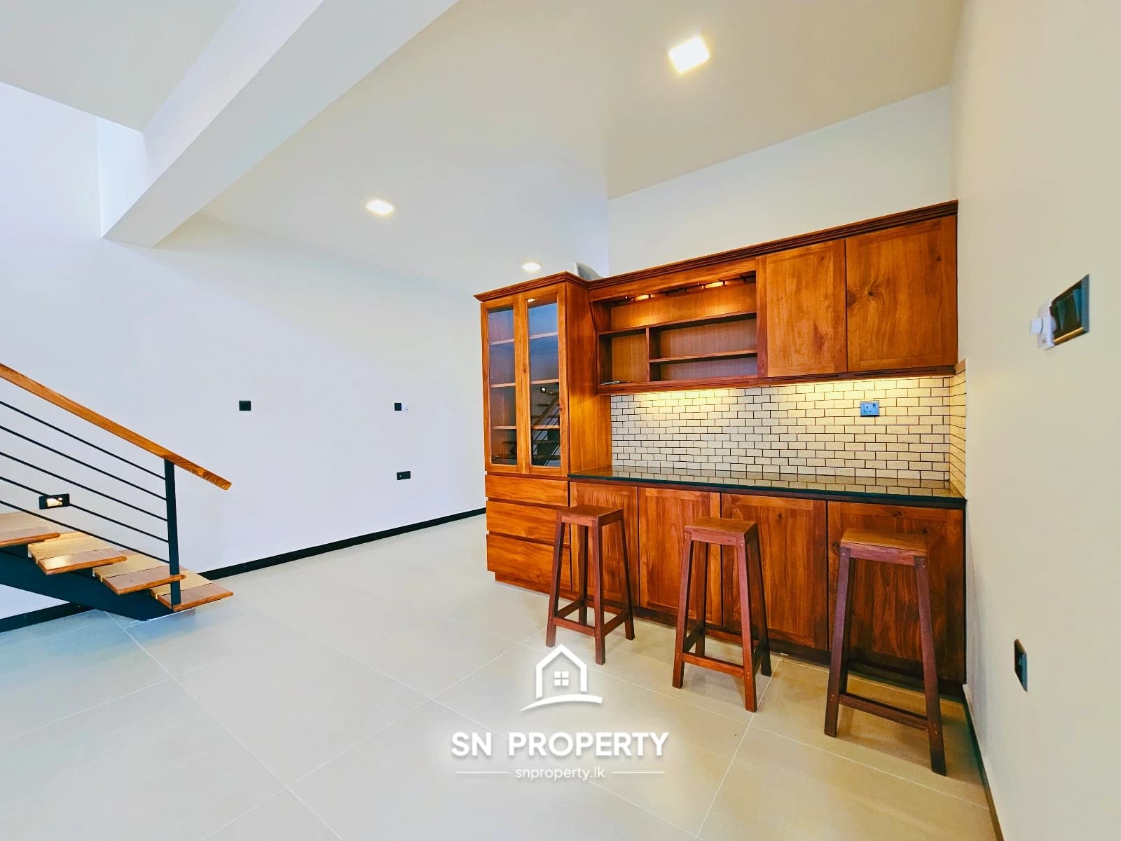 TWO-STOREY LUXURY HOME IN PRIME BATTARAMULLA, photo 19 of 20