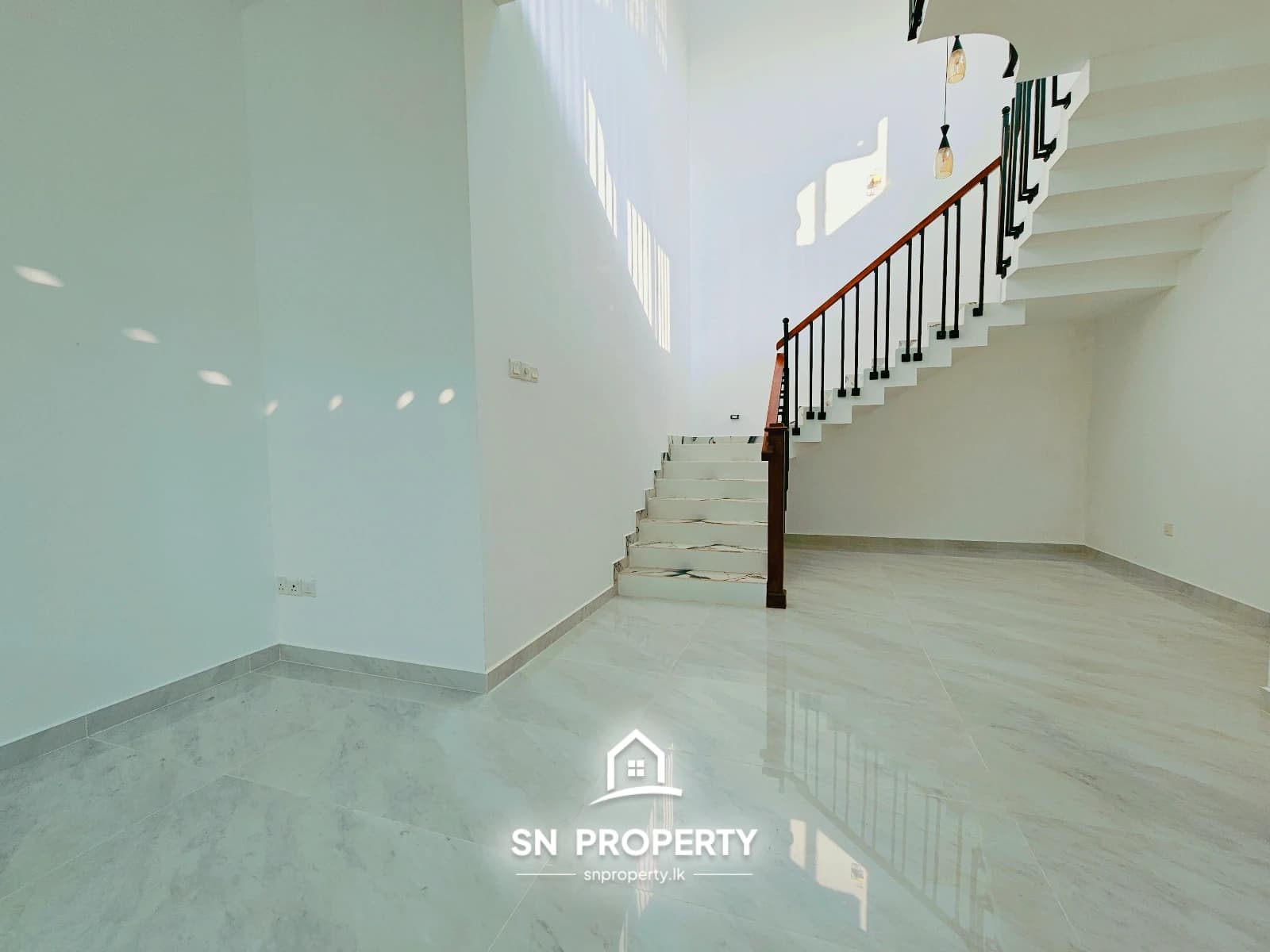 BRAND-NEW 2 Storied House HOUSE FOR Sale Athurgiriya, photo 3 of 20