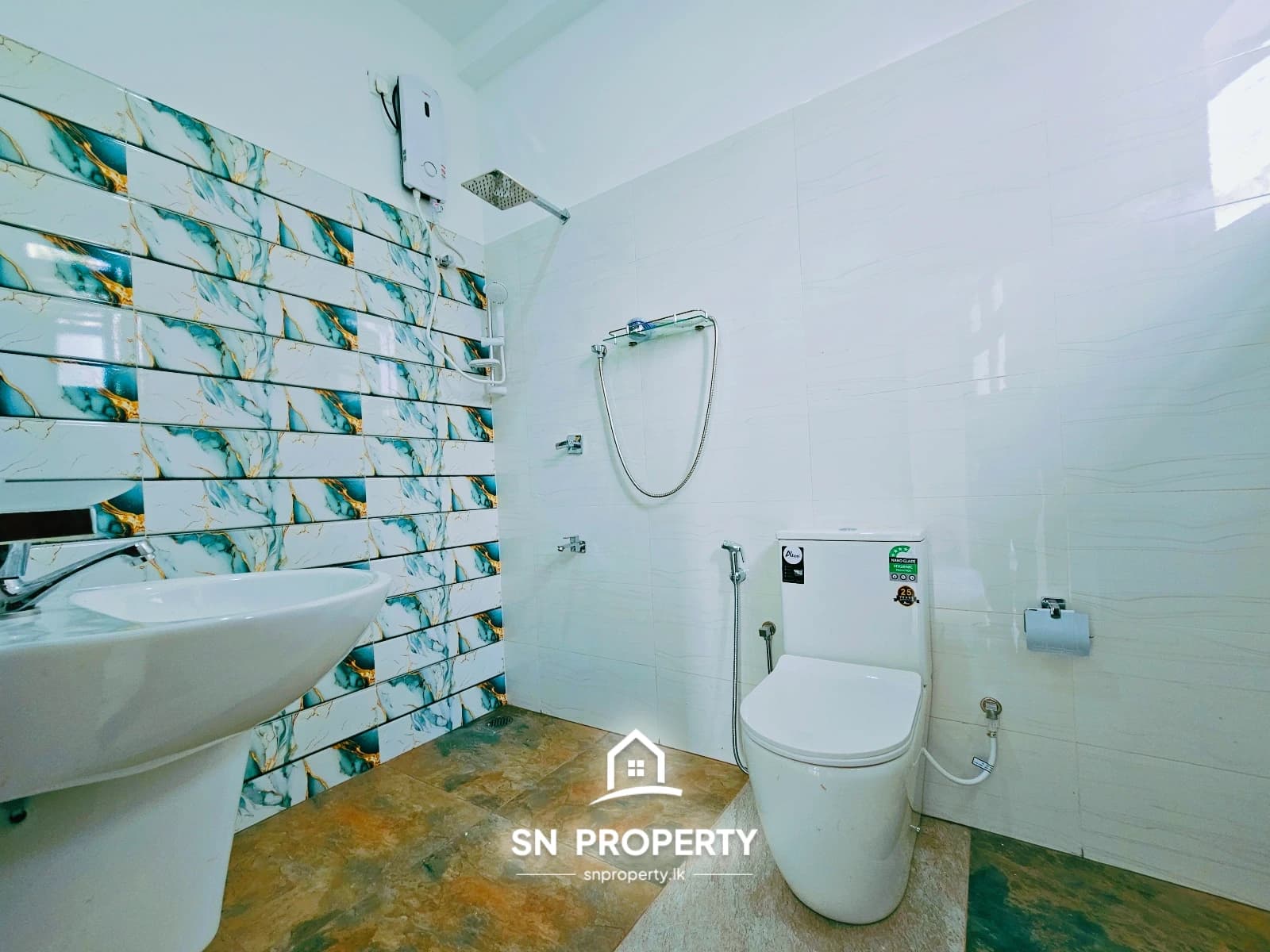 BRAND-NEW 2 Storied House HOUSE FOR Sale Athurgiriya, photo 9 of 20