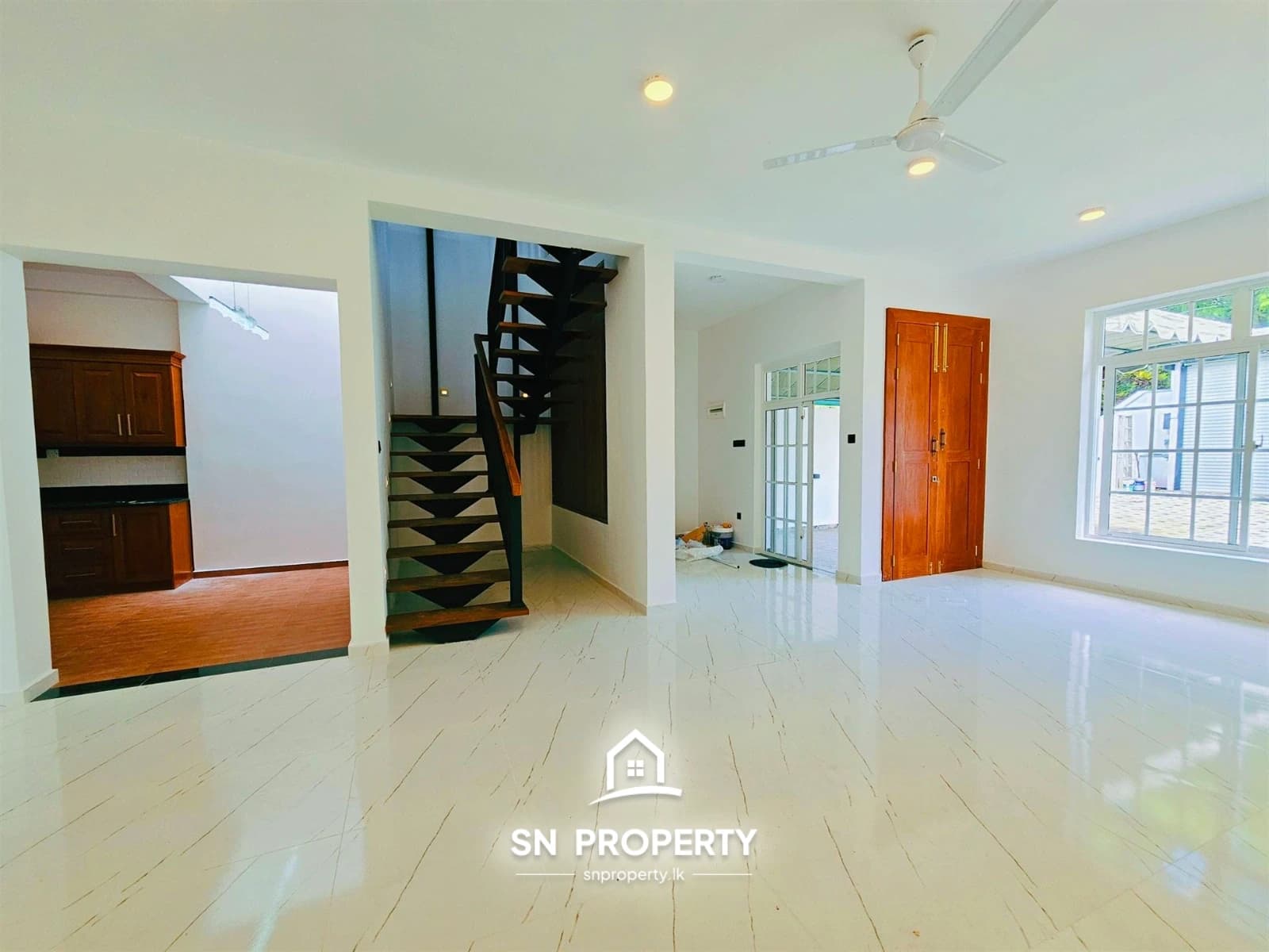 🏡✨ Architecturally Designed Luxury 3-Storey Residence for Sale – Kesbawa, Banda, photo 3 of 20