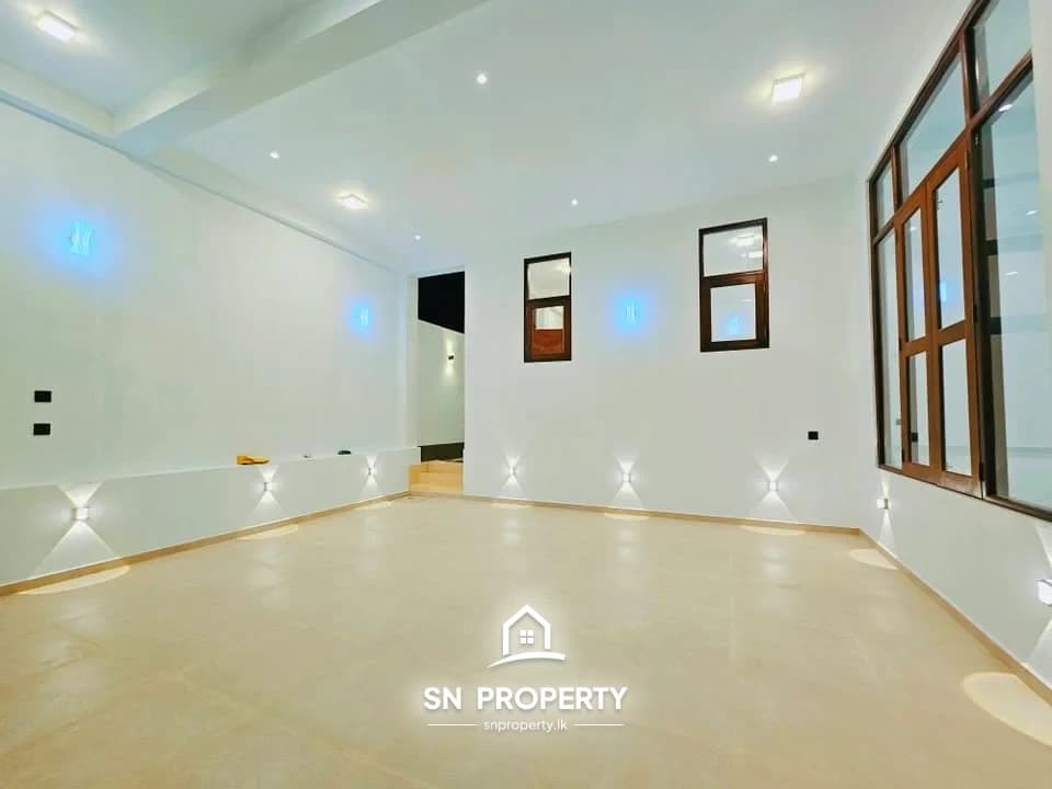 🏡 Brand New Luxury 3-Storey House with Rooftop for Sale – Malabe Town, photo 2 of 10