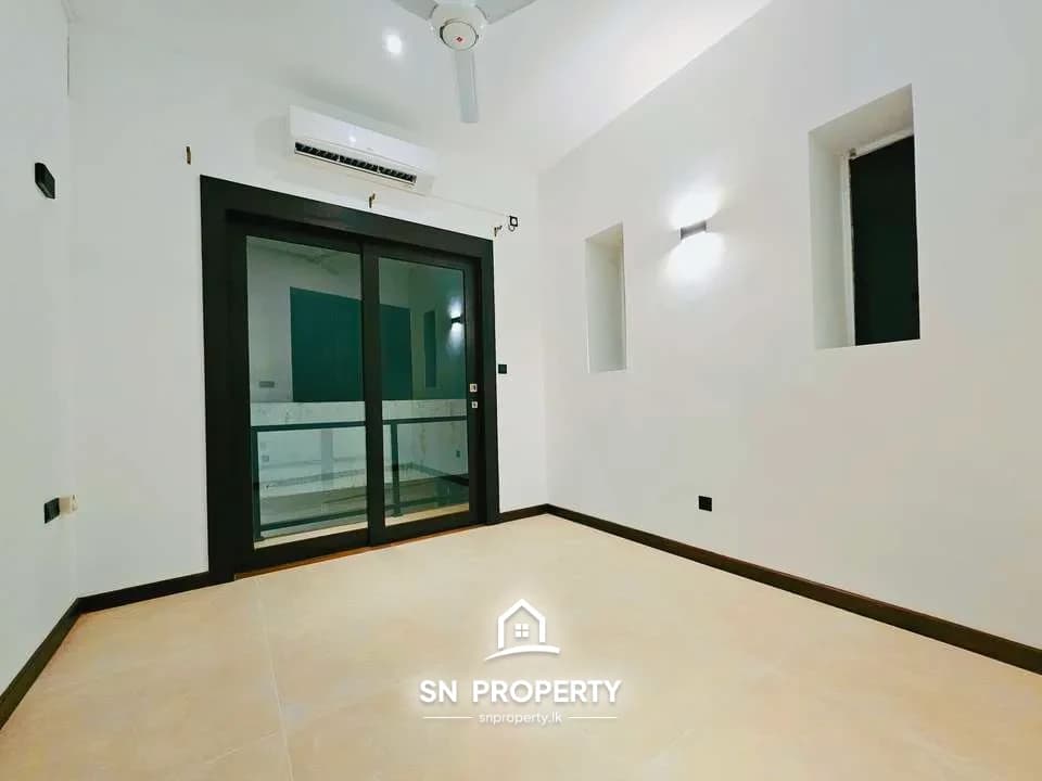Thalawathugoda – Brand New 3 Storied House, photo 10 of 20