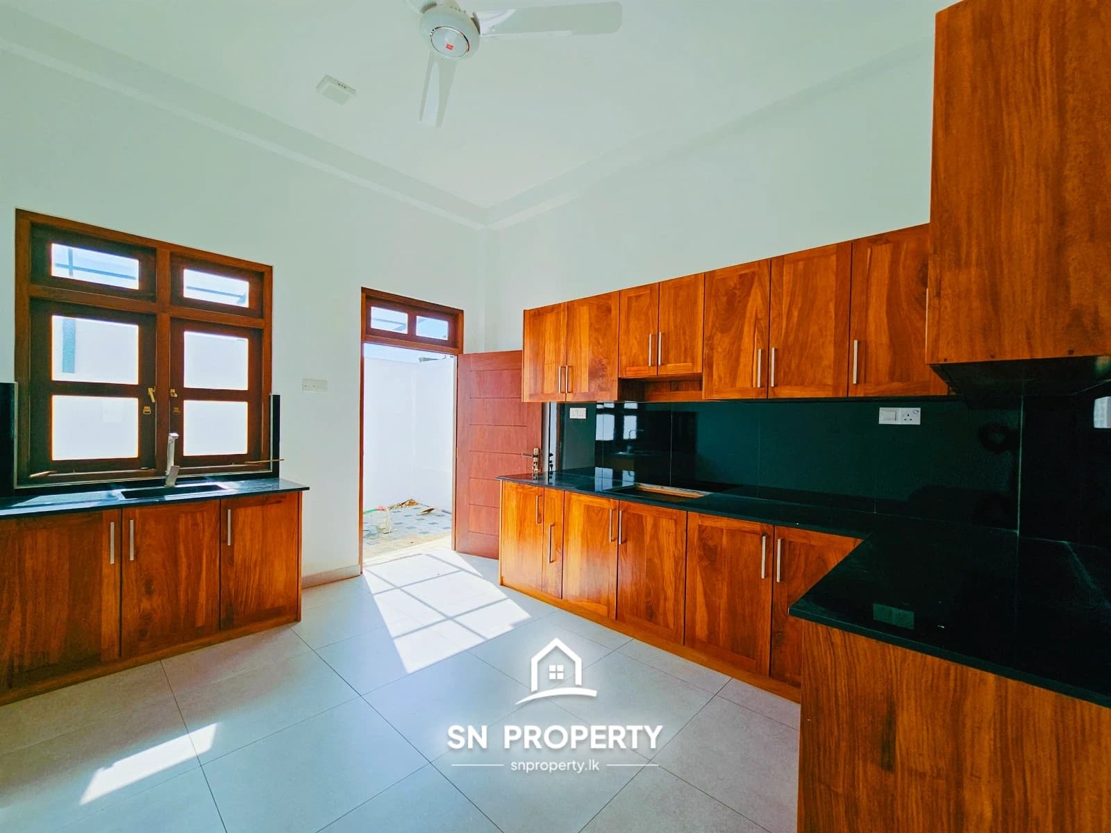 Architecturally Designed Luxury Two-Storey House – Athurugiriya, photo 17 of 20