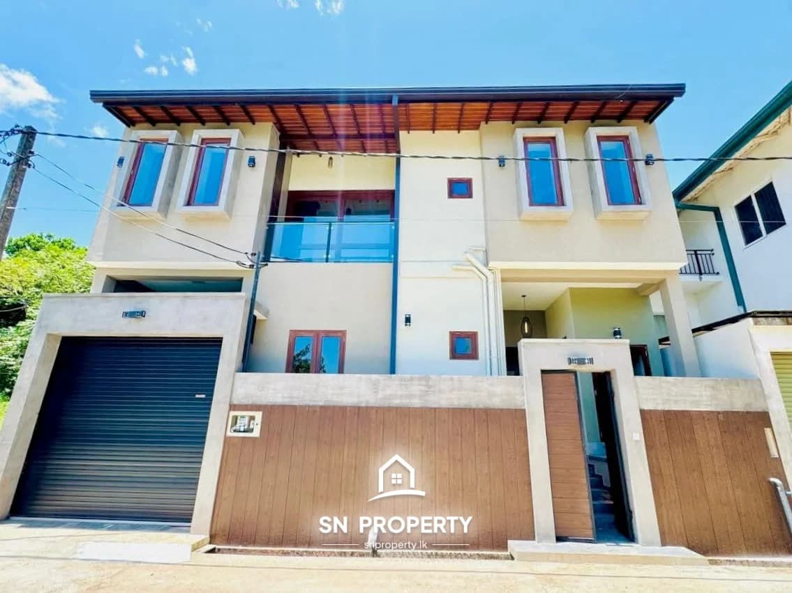 🏡 Luxury House for Sale – Thalawathugoda, photo 1 of 20