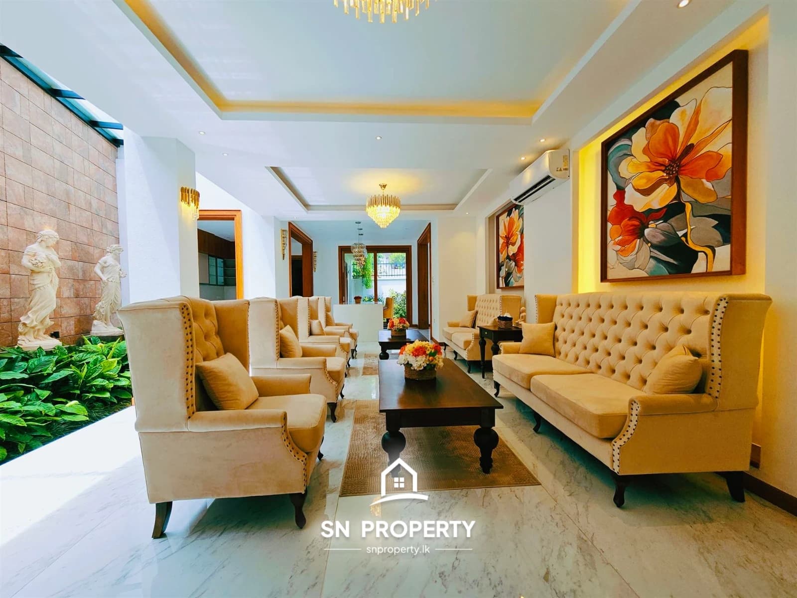 luxury Residence, designed 3 Storied House, Battaramulla, photo 3 of 20
