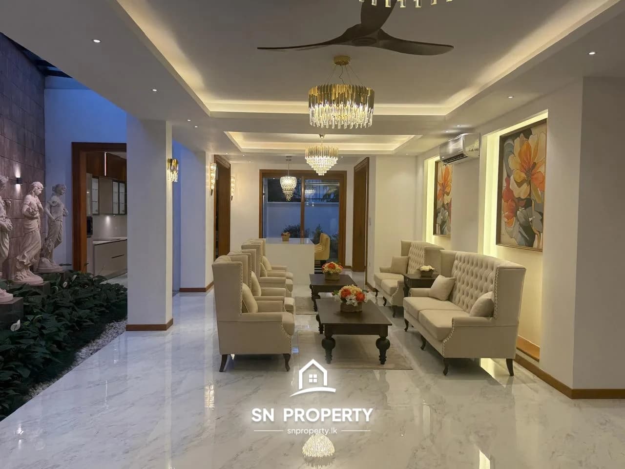 luxury Residence, designed 3 Storied House, Battaramulla, photo 3 of 20